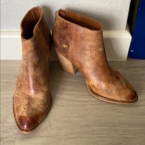 Beautiful Cognac Anke Boots
